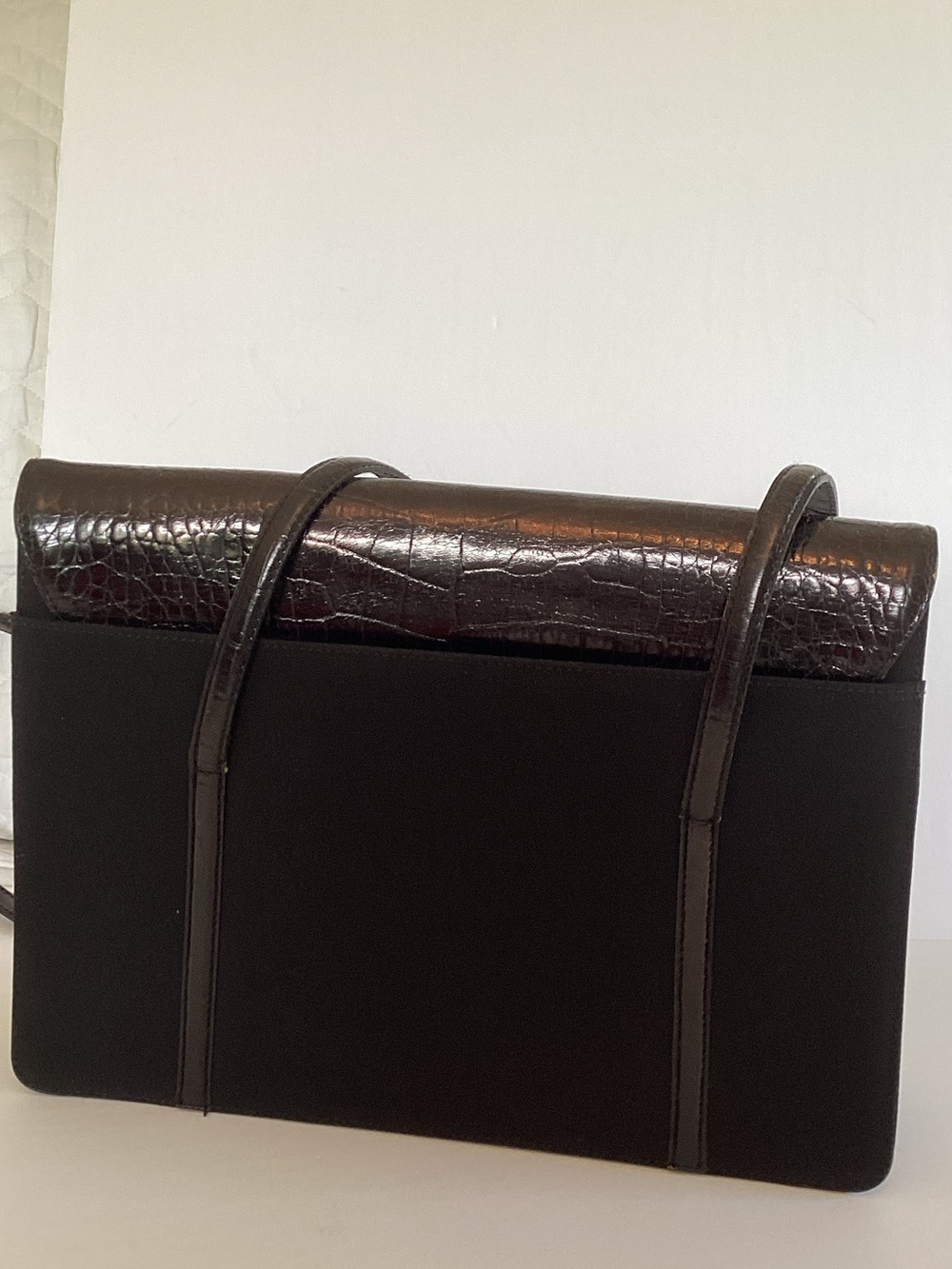 Vintage Ralph Lauren Black Shoulder Bag with Croc-Embossed Flap and straps - Picture 4 of 8